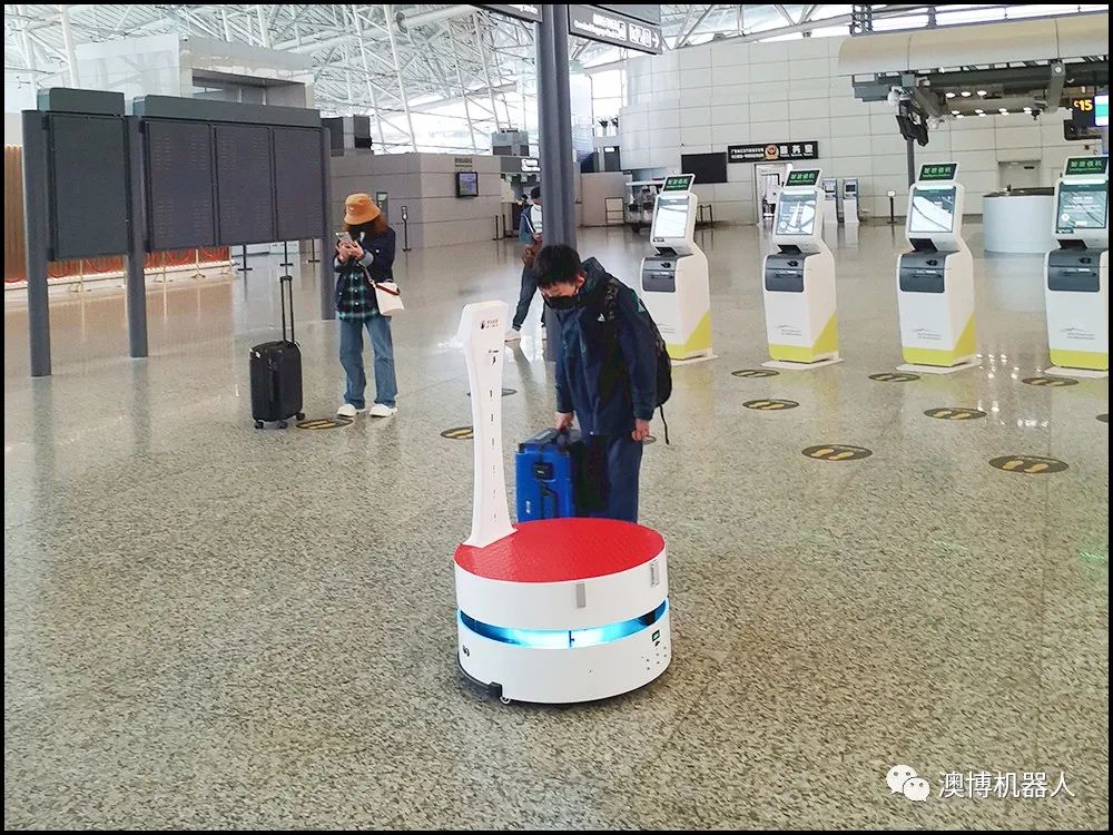 智能托運機器人