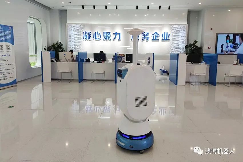 消毒機(jī)器人