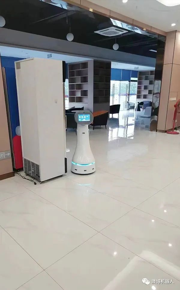 智能服務講解機器人